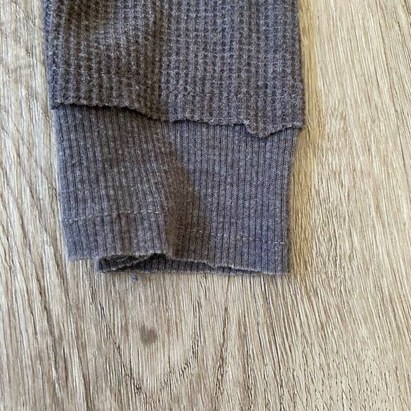 Joe's Jeans Long Sleeve Henley‎ Top Size S Brown Casual W/ Elbows Cutouts Y2K - Picture 7 of 11